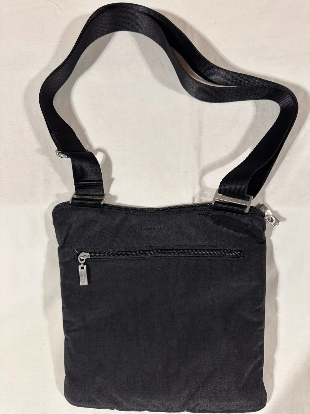 Baggallini Black Lightweight Crossbody Messenger Bag